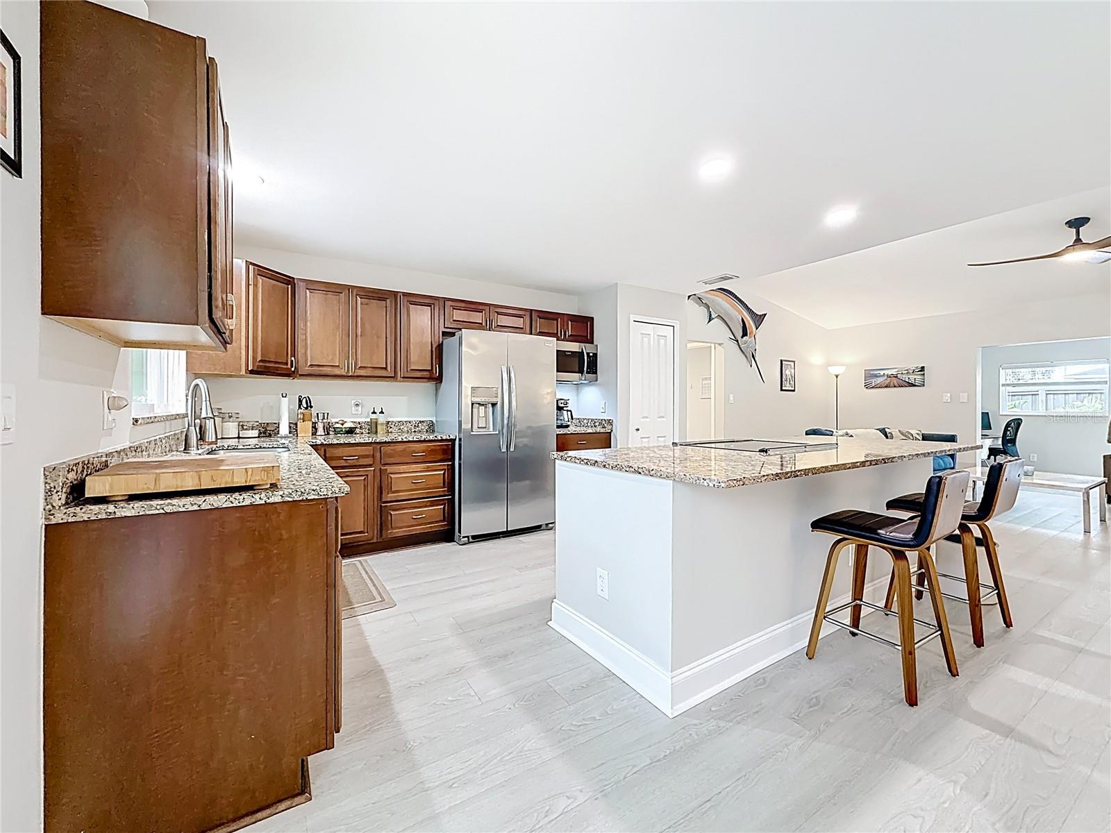 Image 5 of 77 For 2400 Granada Circle W