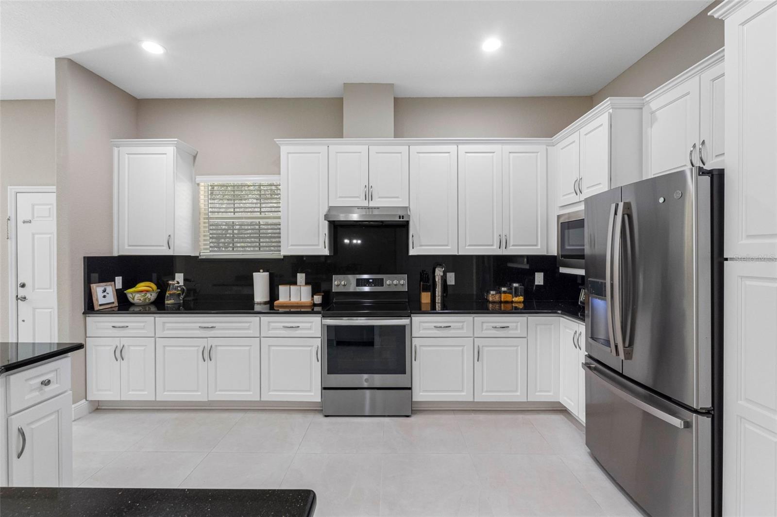 Image 11 of 61 For 29800 Anand Vihar Drive