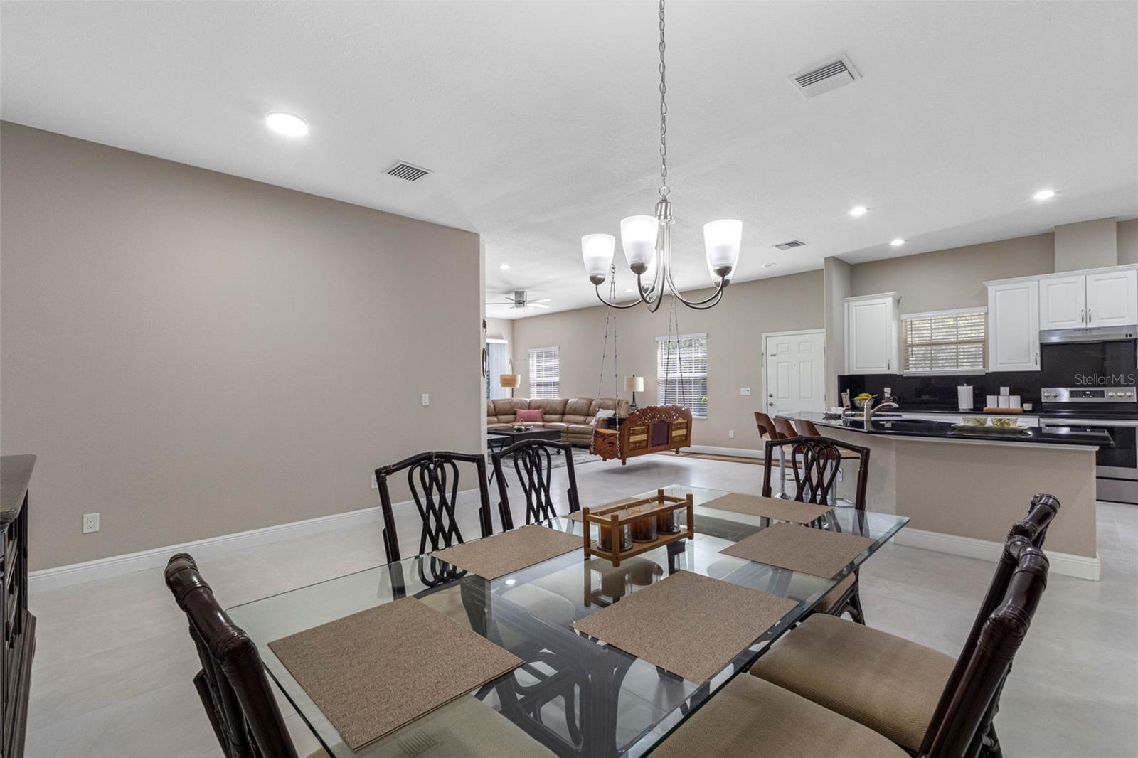 Image 13 of 61 For 29800 Anand Vihar Drive