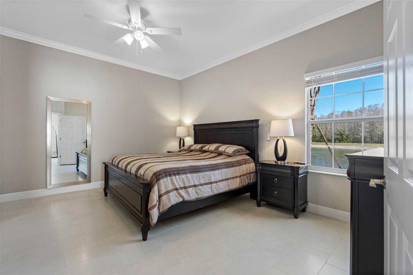 Image 16 of 61 For 29800 Anand Vihar Drive