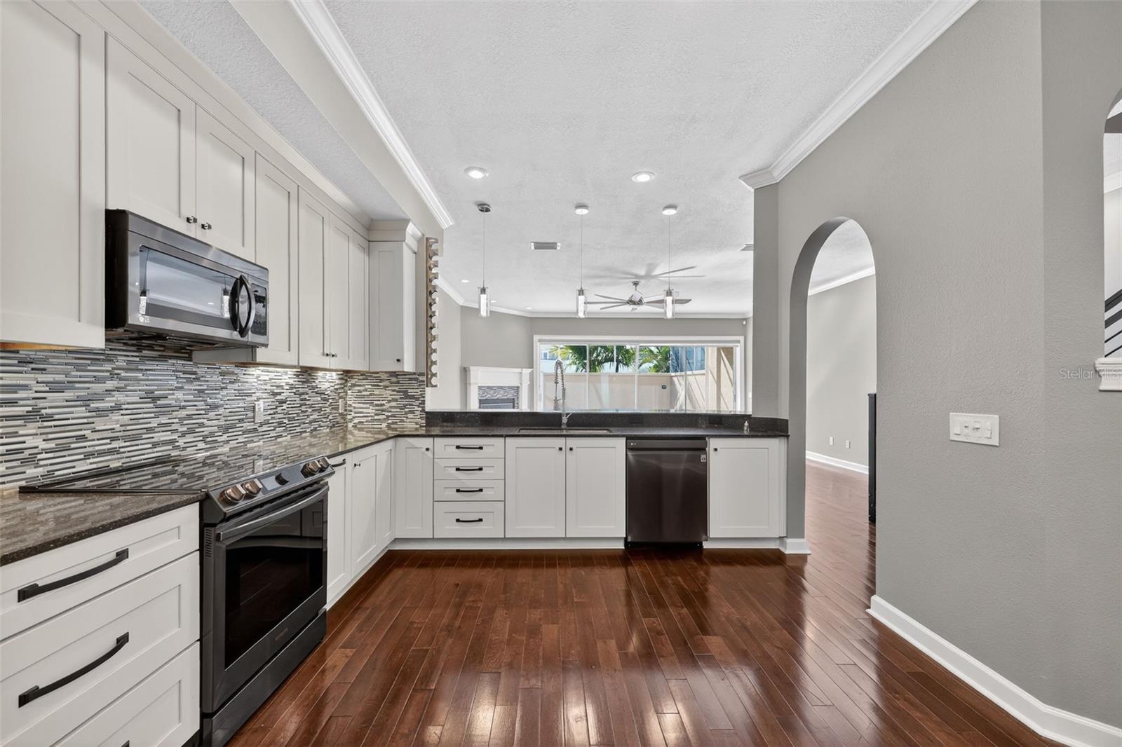 Image 5 of 61 For 348 Larboard Way