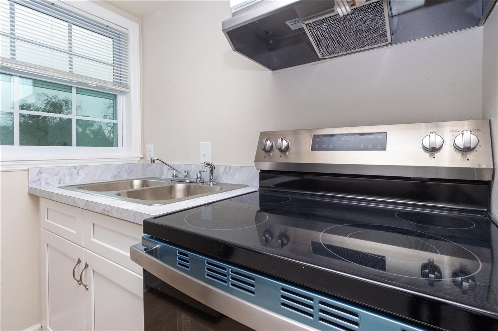 Image 9 of 21 For 8340 12th Street N A