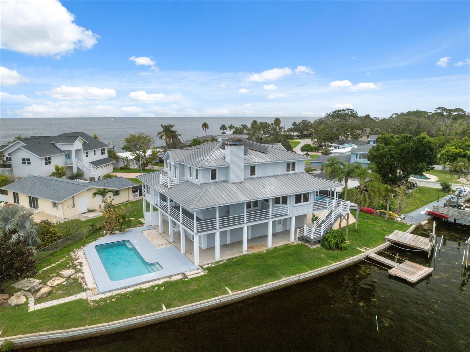 Image 7 of 88 For 1906 Gulfview Drive