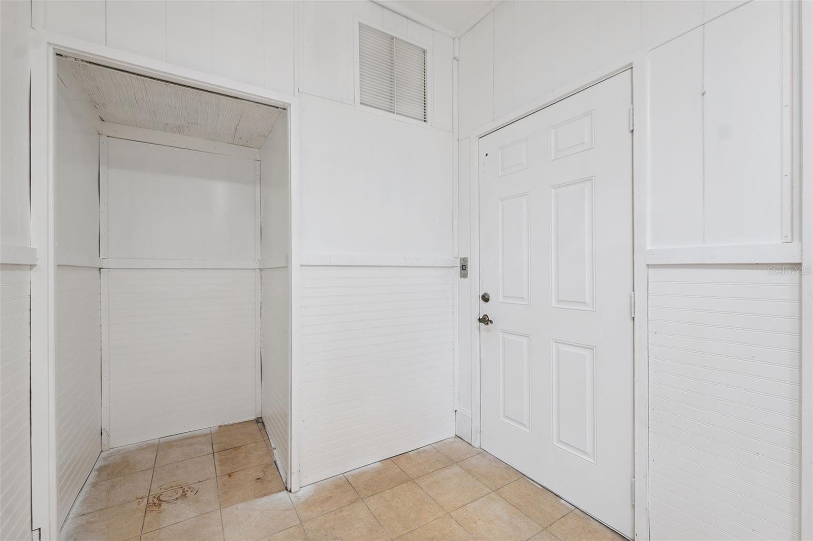 Image 71 of 88 For 1906 Gulfview Drive