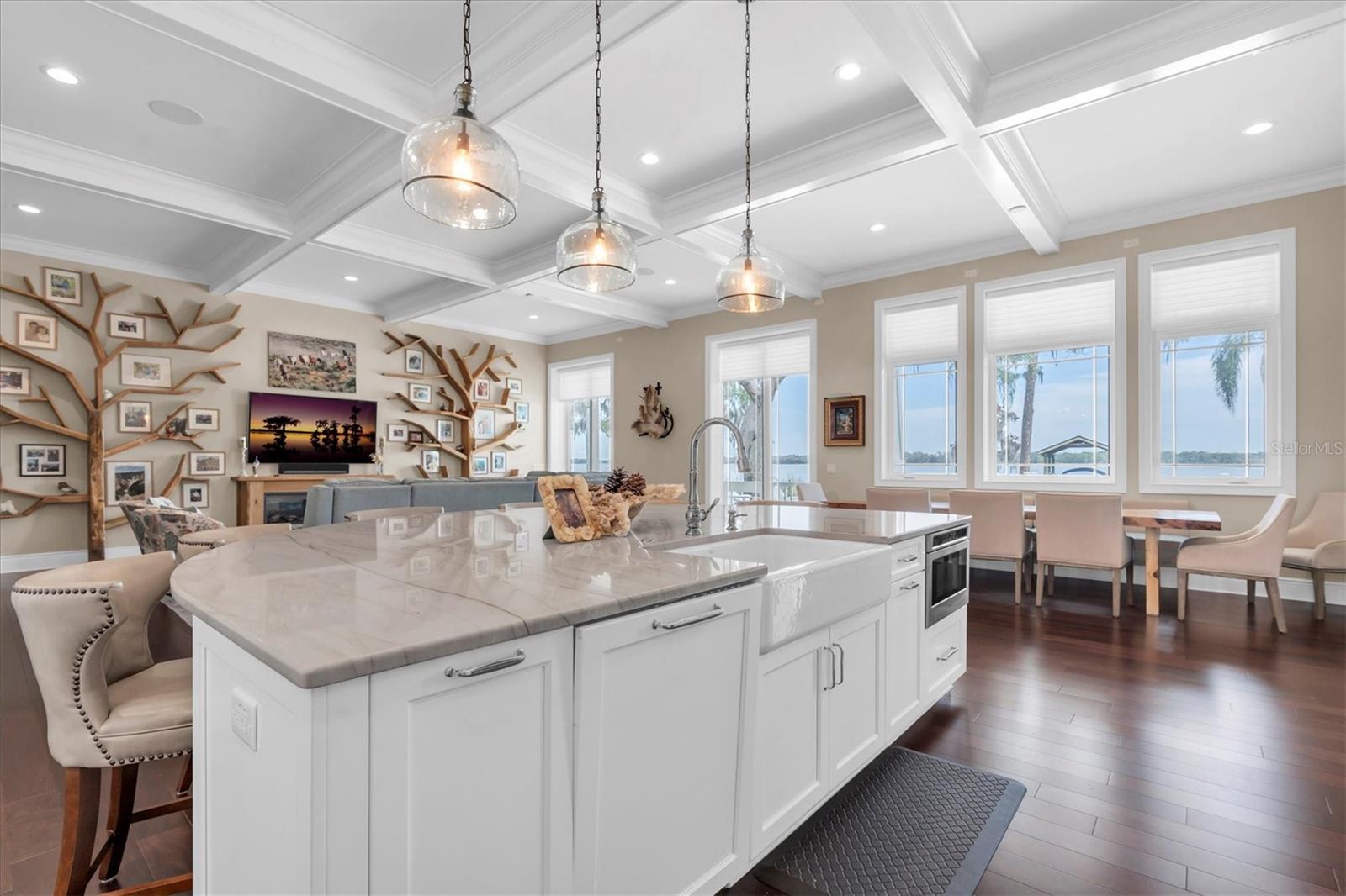 Image 20 of 100 For 4650 Ridge View Road