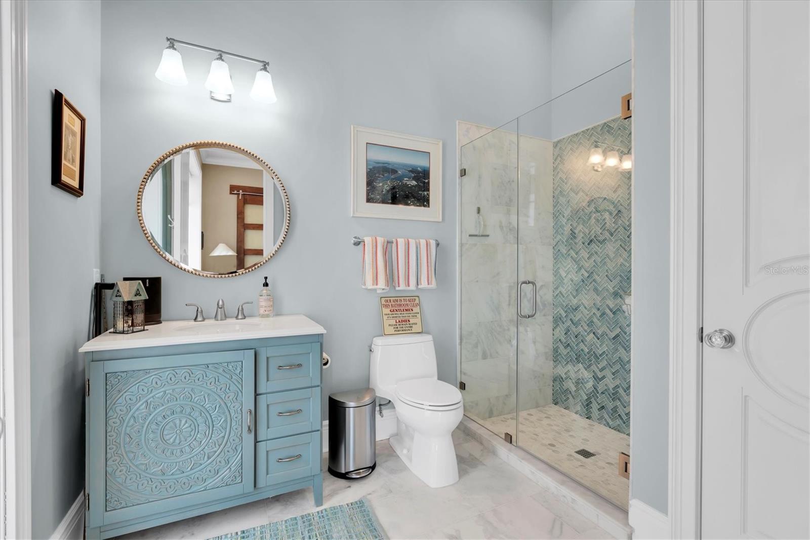 Image 32 of 100 For 4650 Ridge View Road