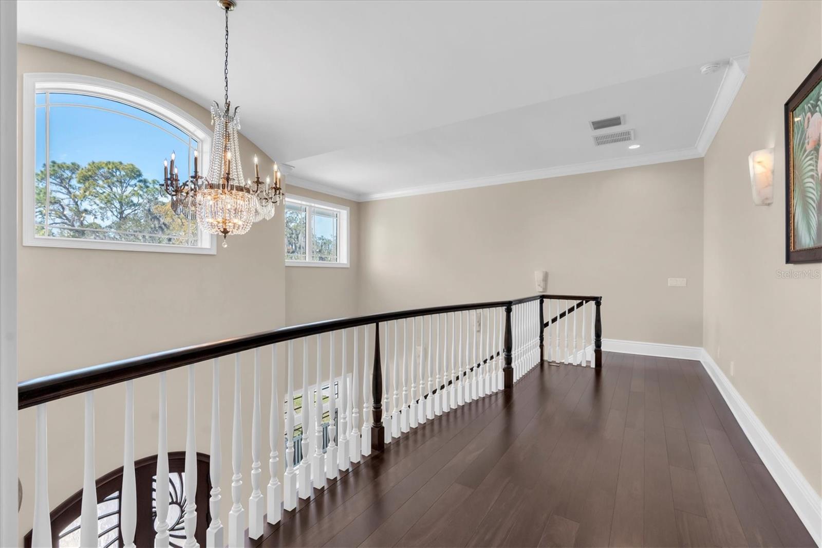 Image 35 of 100 For 4650 Ridge View Road