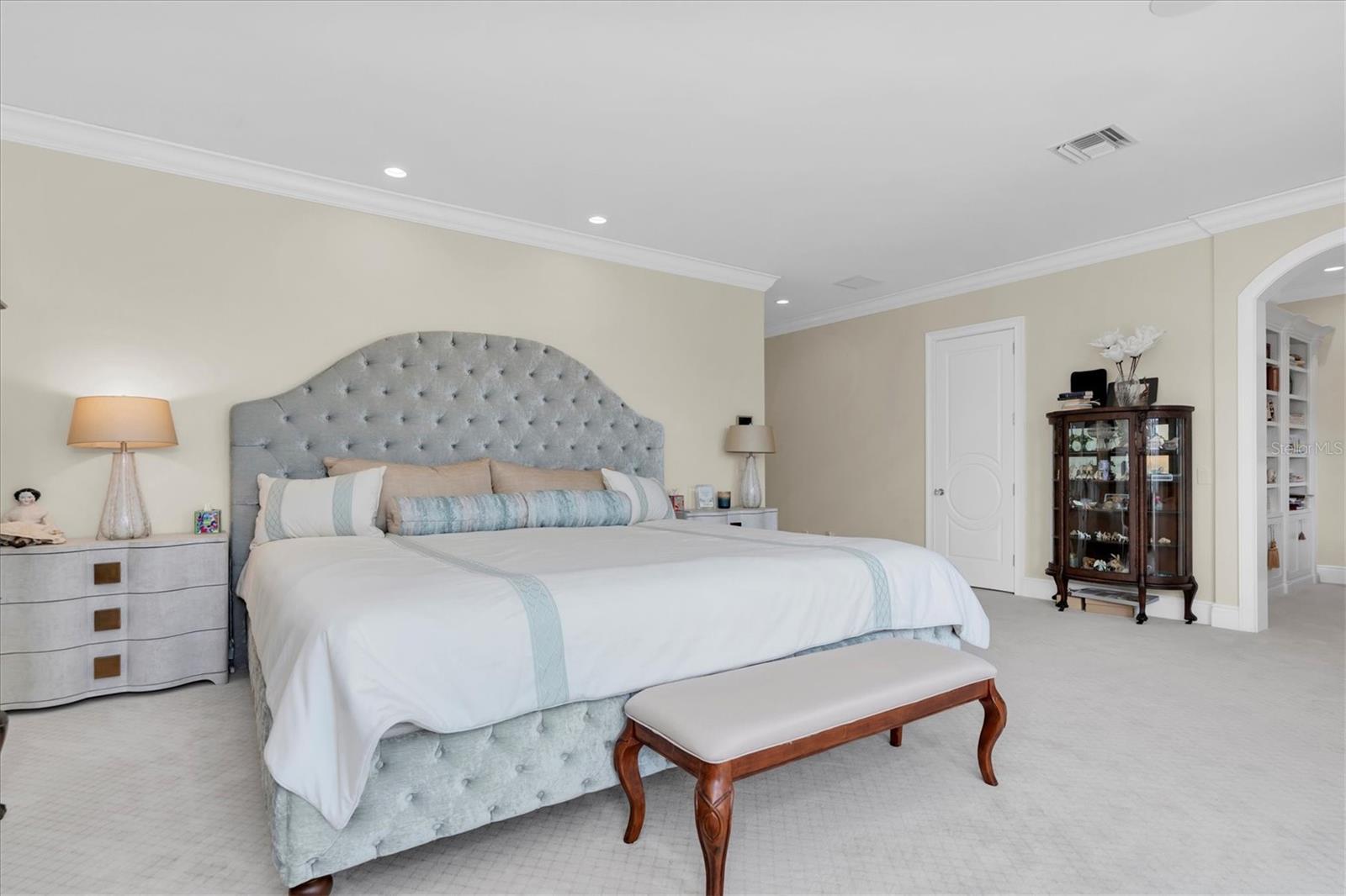 Image 41 of 100 For 4650 Ridge View Road