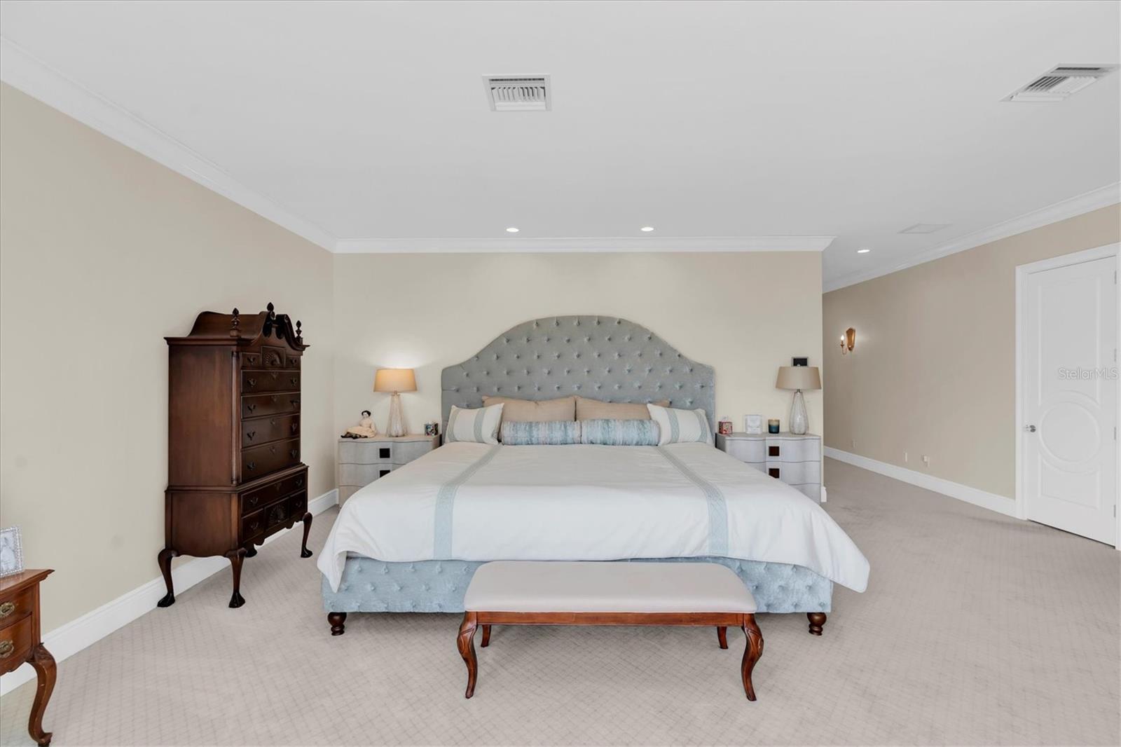 Image 42 of 100 For 4650 Ridge View Road