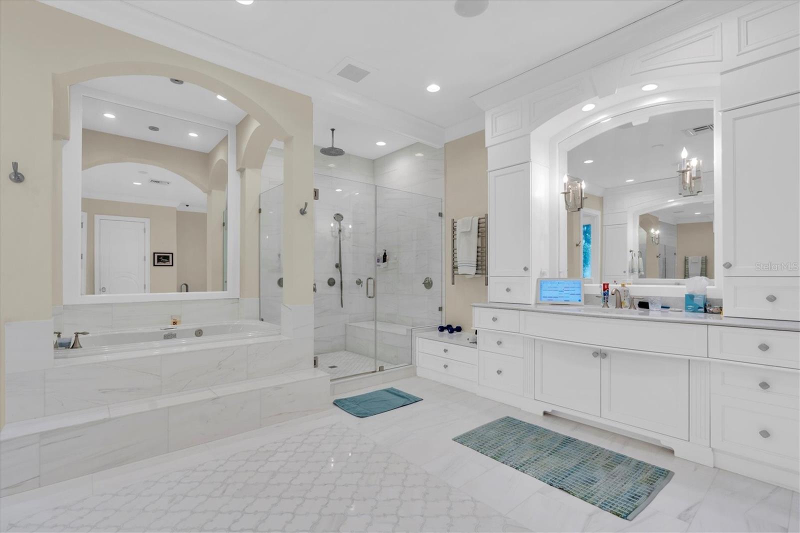 Image 46 of 100 For 4650 Ridge View Road