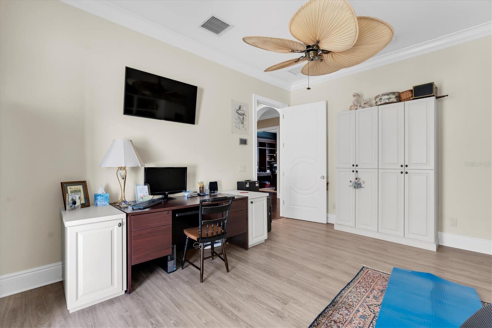 Image 56 of 100 For 4650 Ridge View Road