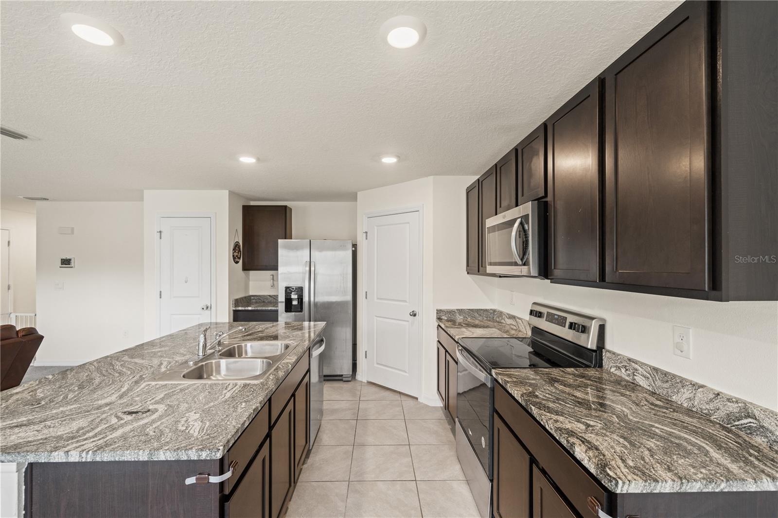 Image 12 of 36 For 36727 Spanish Rose Drive