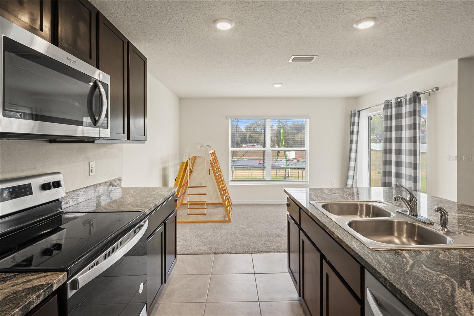 Image 13 of 36 For 36727 Spanish Rose Drive