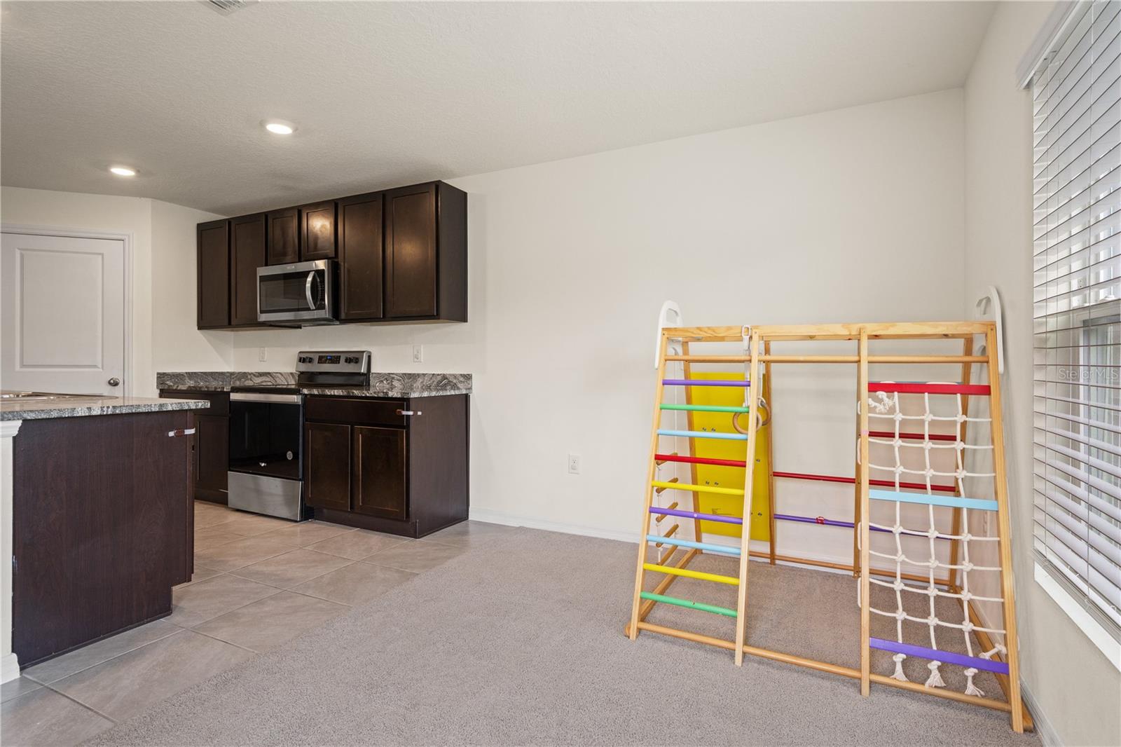 Image 15 of 36 For 36727 Spanish Rose Drive