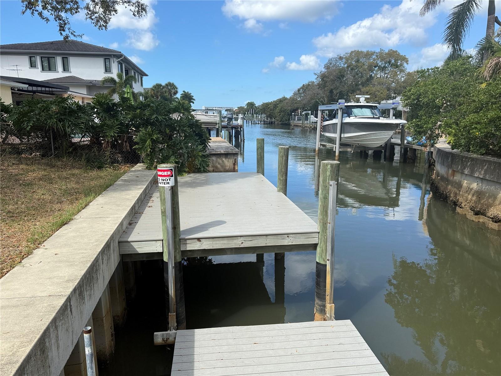 Image 10 of 23 For 4915 Melrose Avenue N