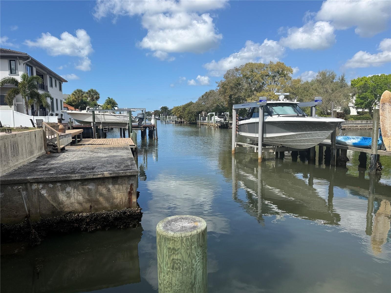 Image 2 of 23 For 4915 Melrose Avenue N