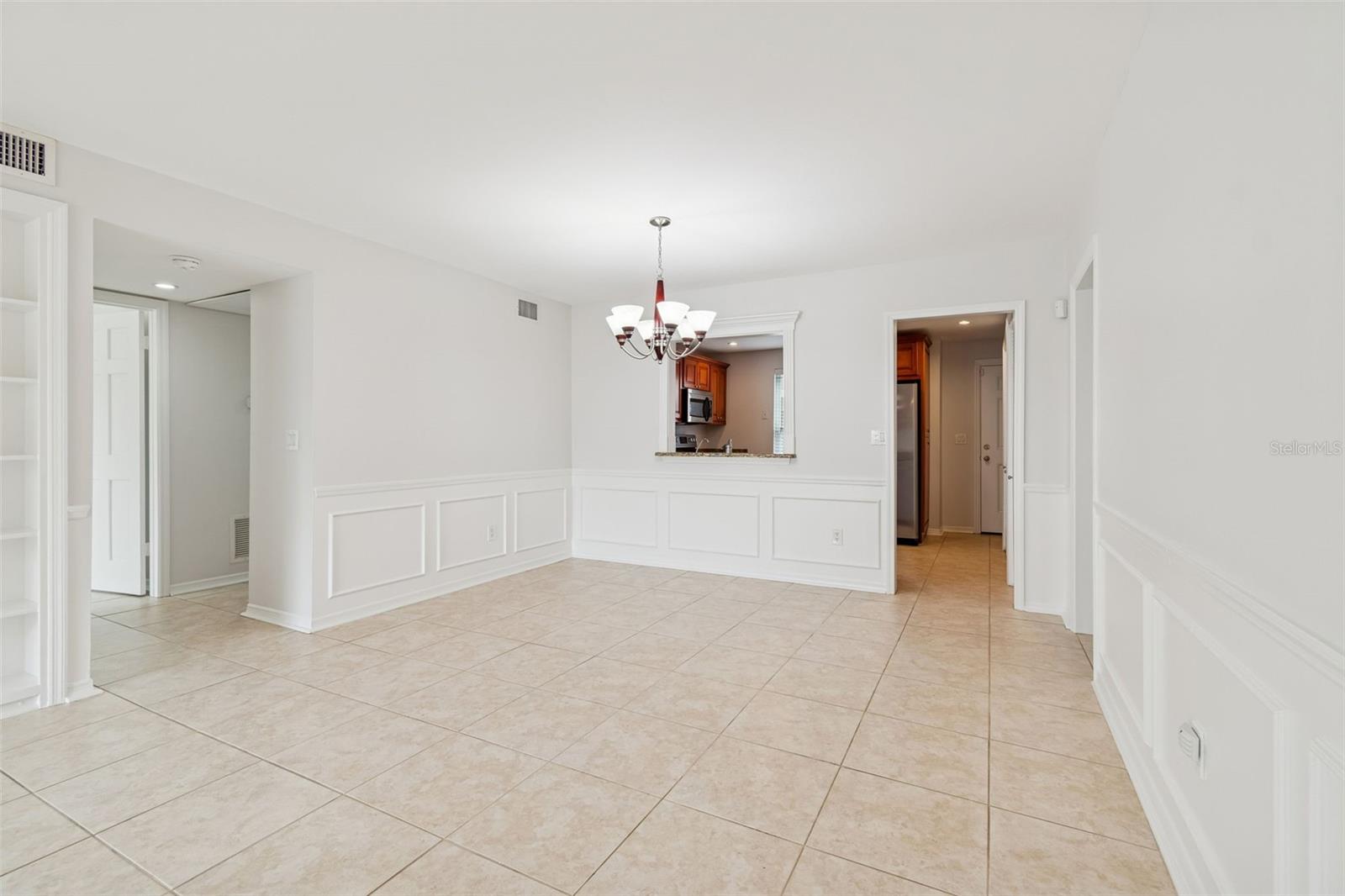 Image 14 of 39 For 10375 Carrollwood Lane 332