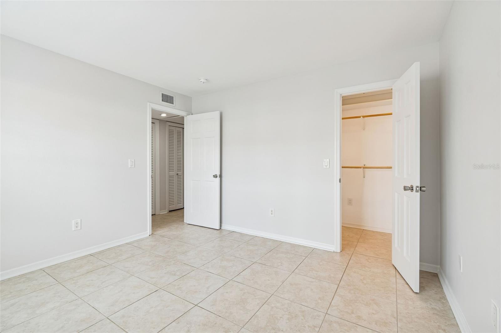 Image 25 of 39 For 10375 Carrollwood Lane 332