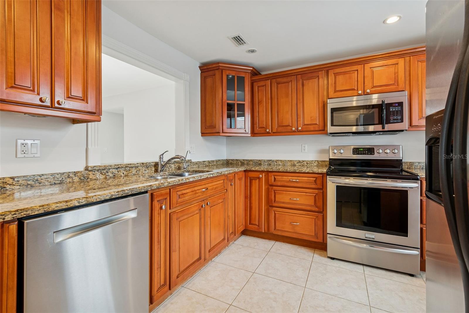 Image 6 of 39 For 10375 Carrollwood Lane 332