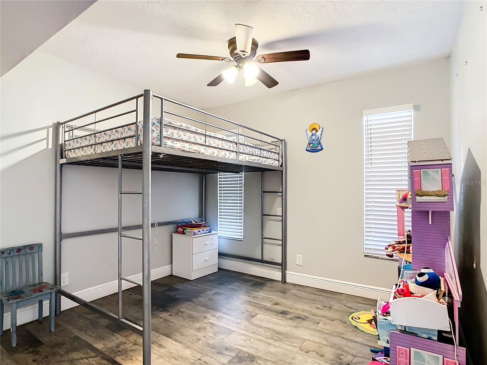 Image 19 of 45 For 2175 Santa Paula Dr