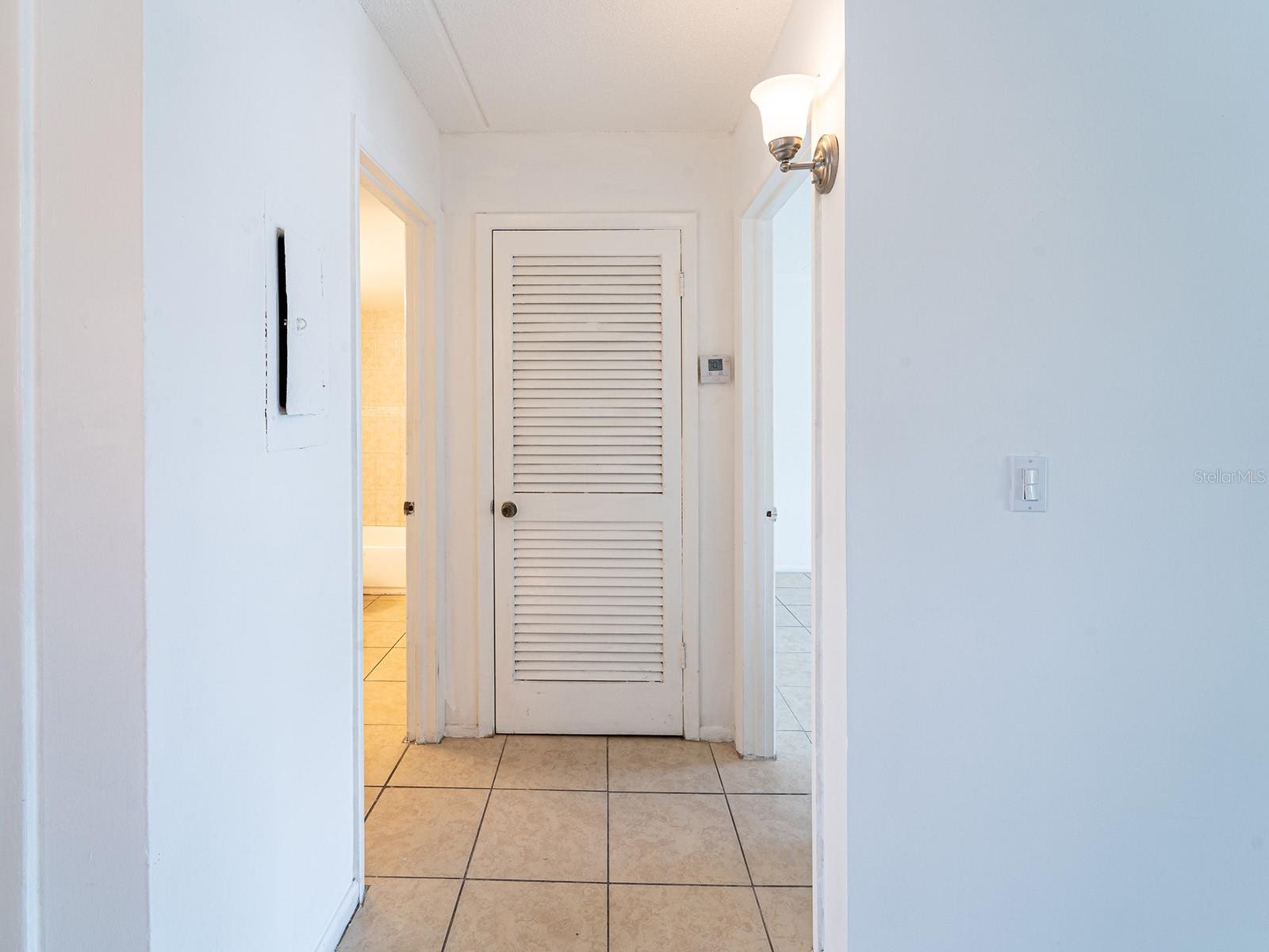 Image 13 of 23 For 2876 Somerset Park Drive 201