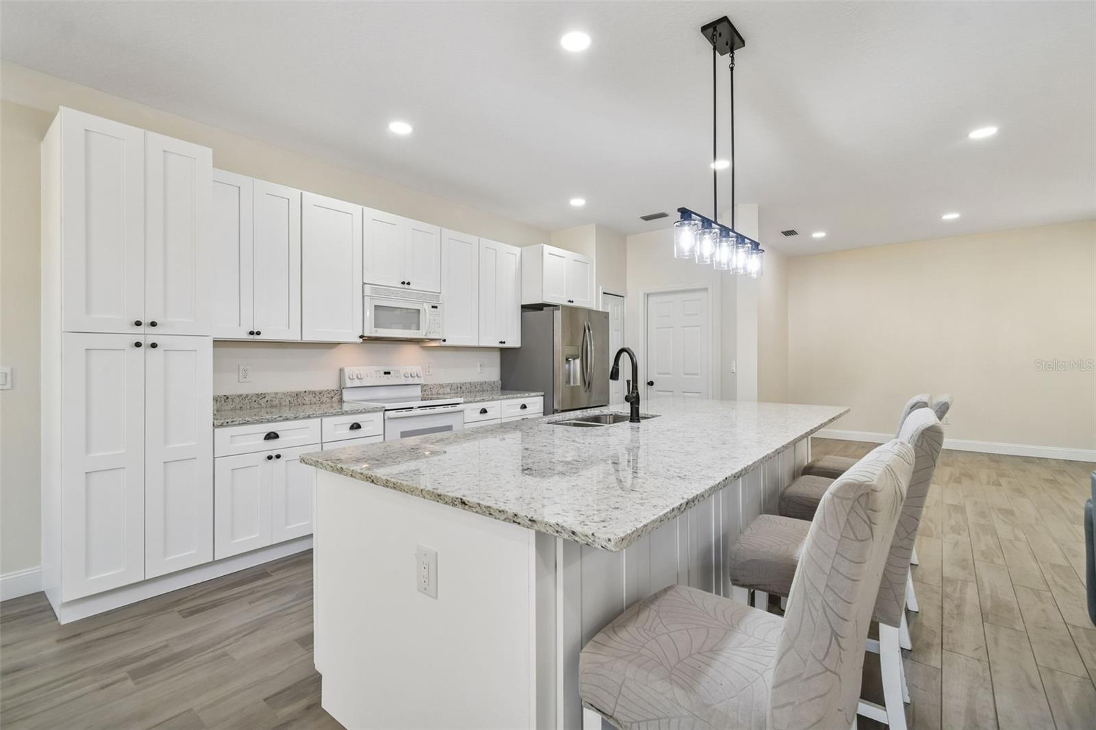 Image 10 of 33 For 3311 Stonebridge Trail