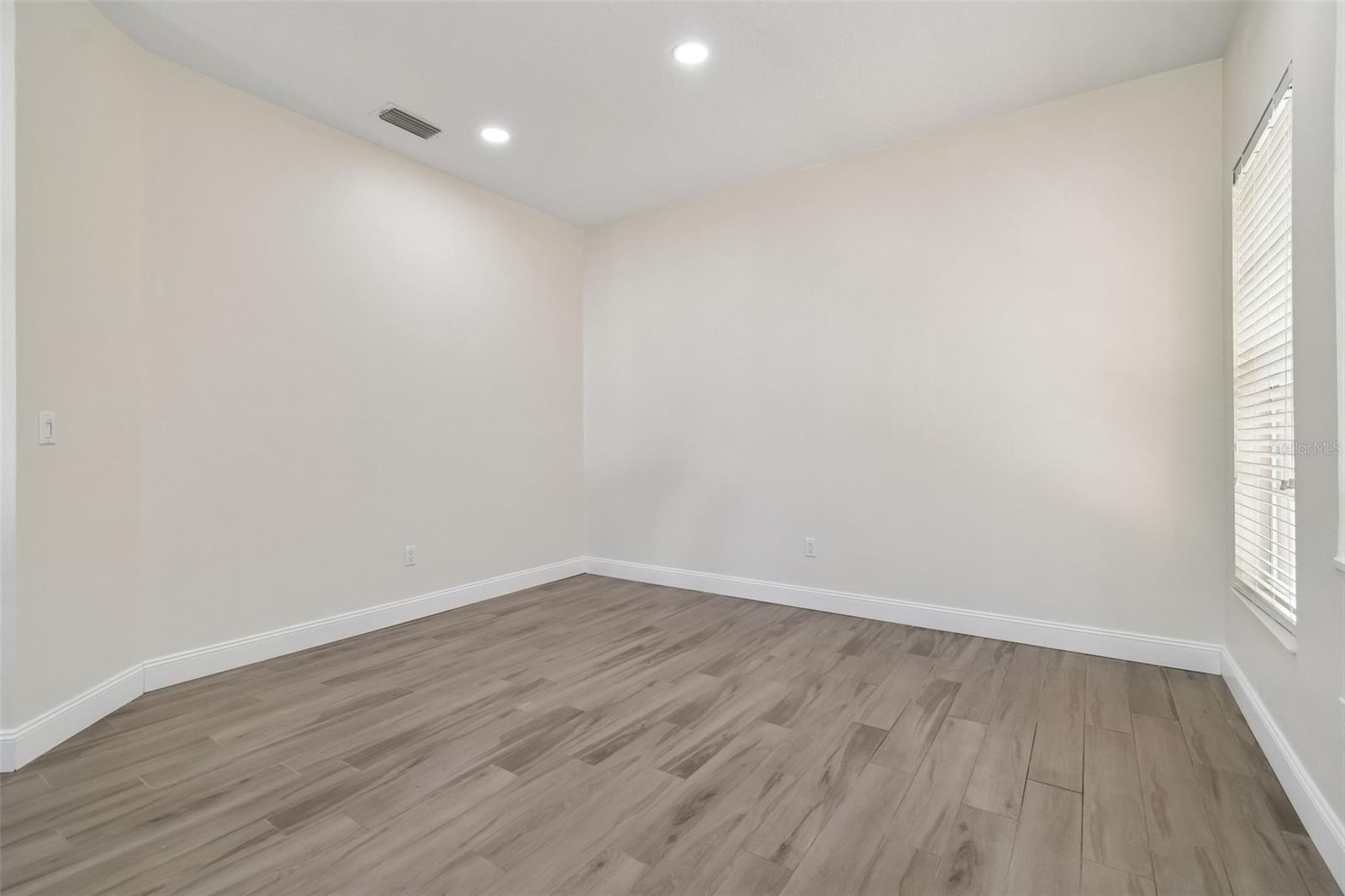 Image 12 of 33 For 3311 Stonebridge Trail