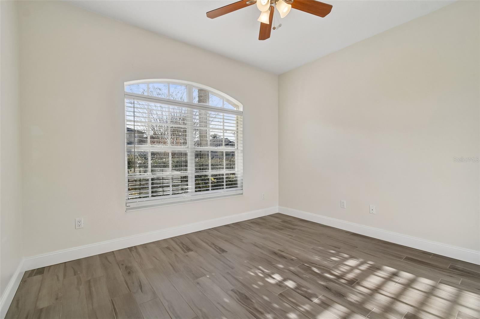 Image 15 of 33 For 3311 Stonebridge Trail