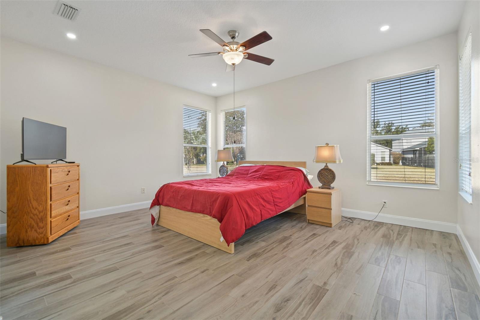 Image 21 of 33 For 3311 Stonebridge Trail