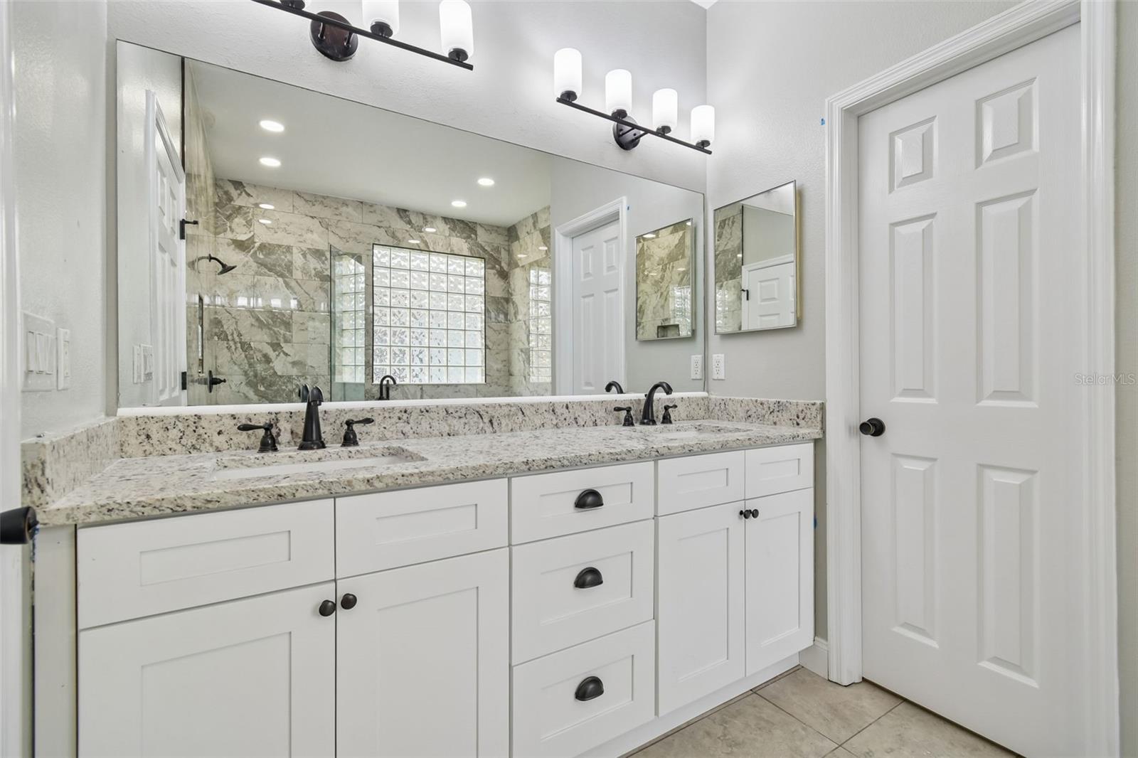 Image 22 of 33 For 3311 Stonebridge Trail