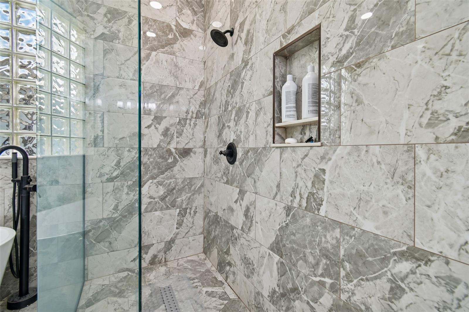 Image 25 of 33 For 3311 Stonebridge Trail