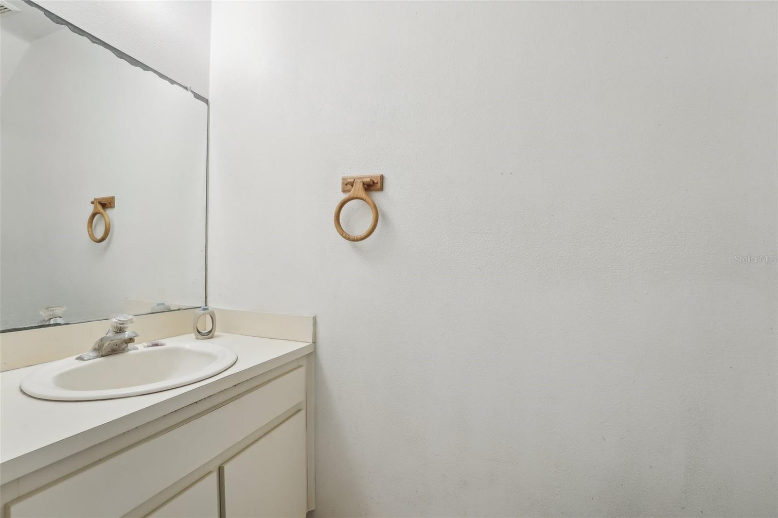 Image 16 of 49 For 8419 Laurelon Place