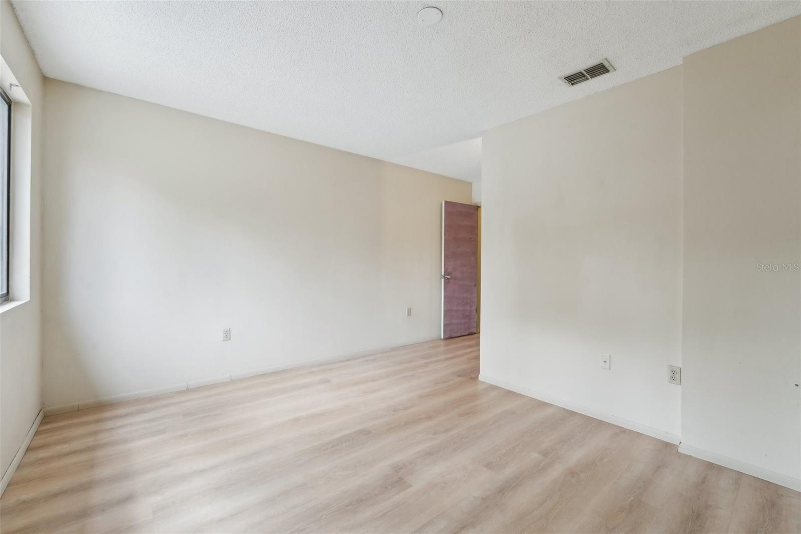 Image 22 of 49 For 8419 Laurelon Place