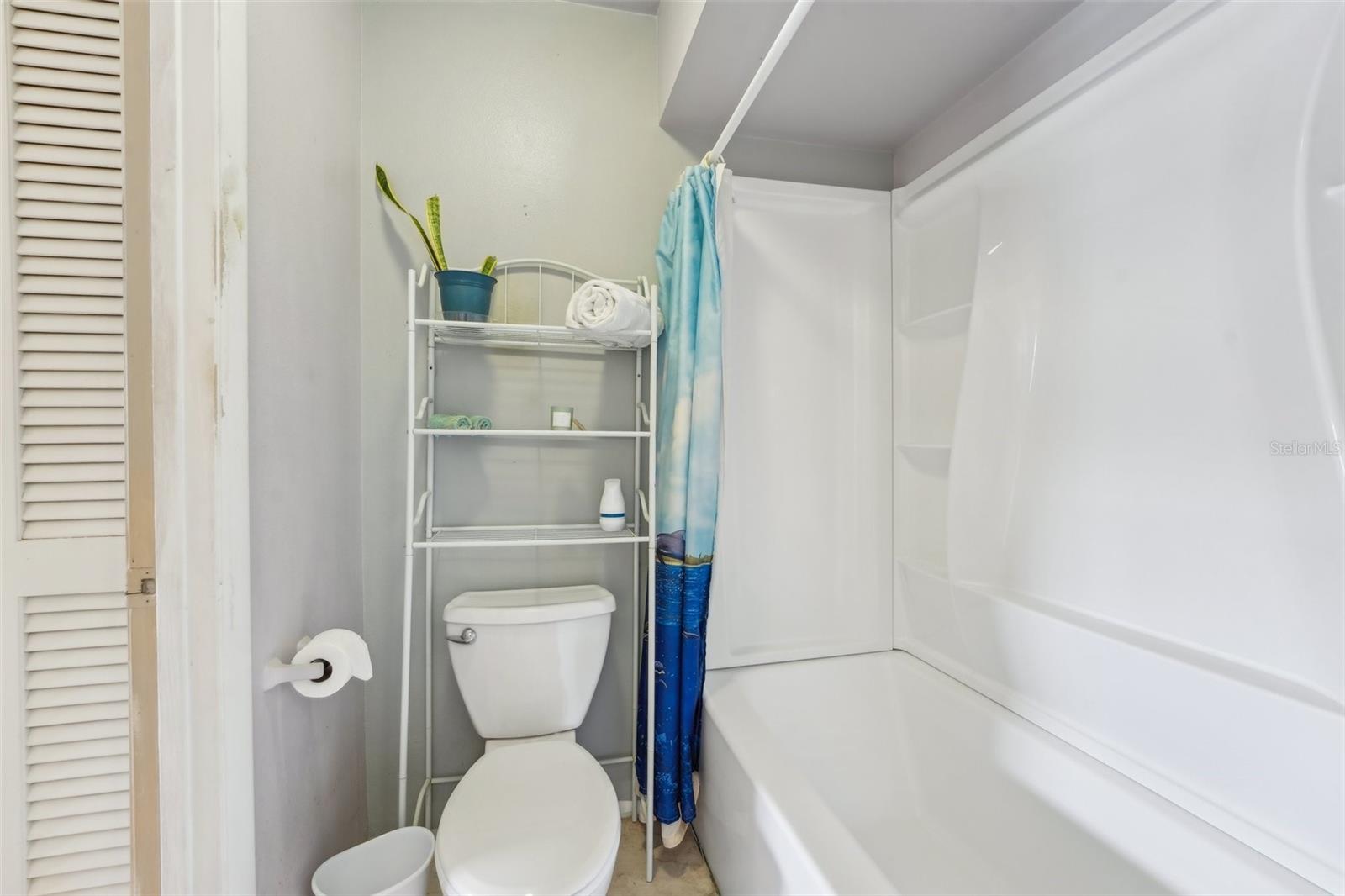 Image 23 of 49 For 8419 Laurelon Place