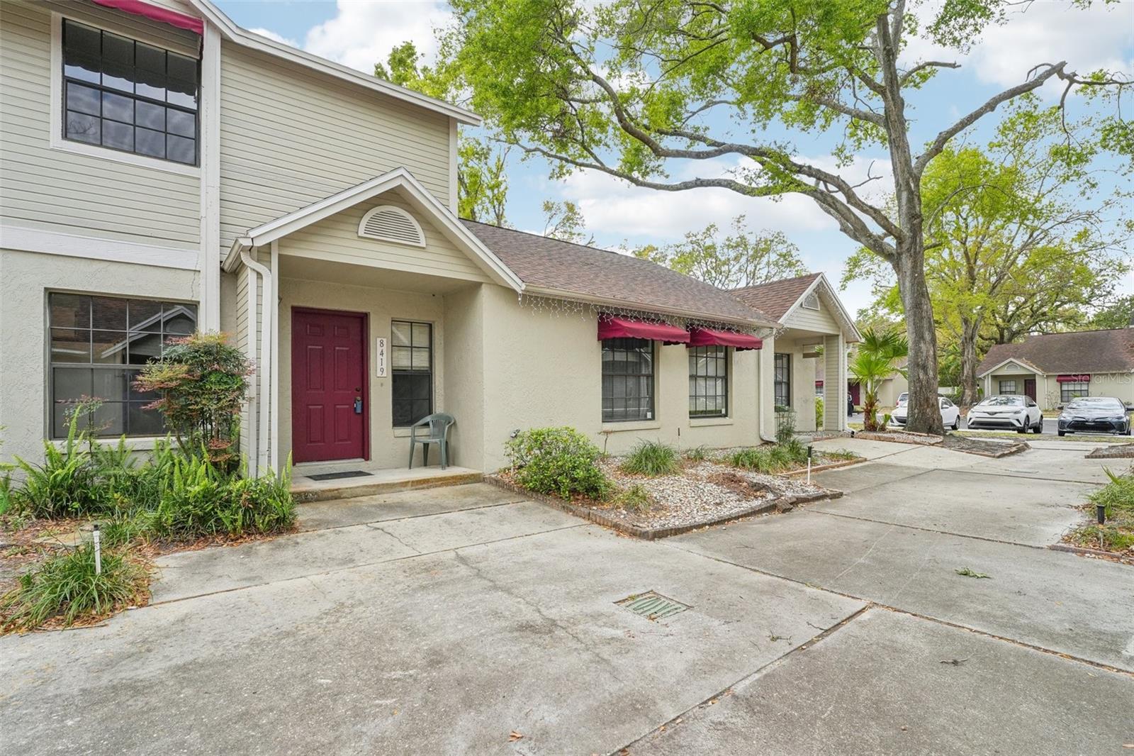 Image 3 of 49 For 8419 Laurelon Place