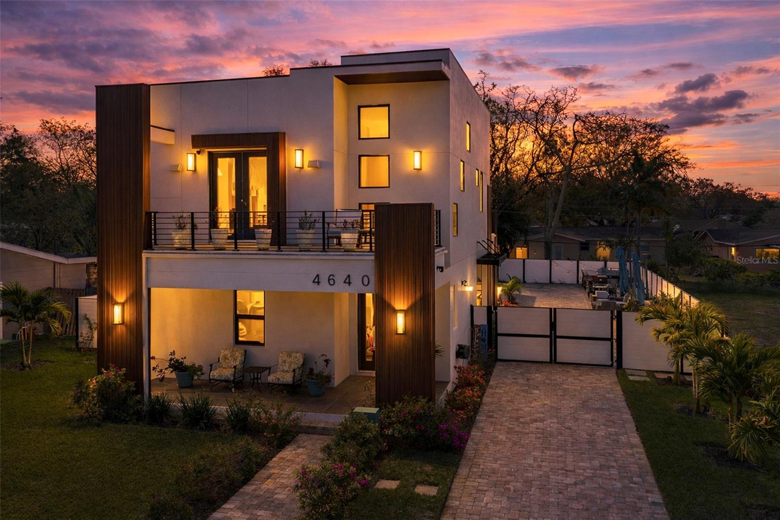 Details for 4640 35th Avenue N, ST PETERSBURG, FL 33713