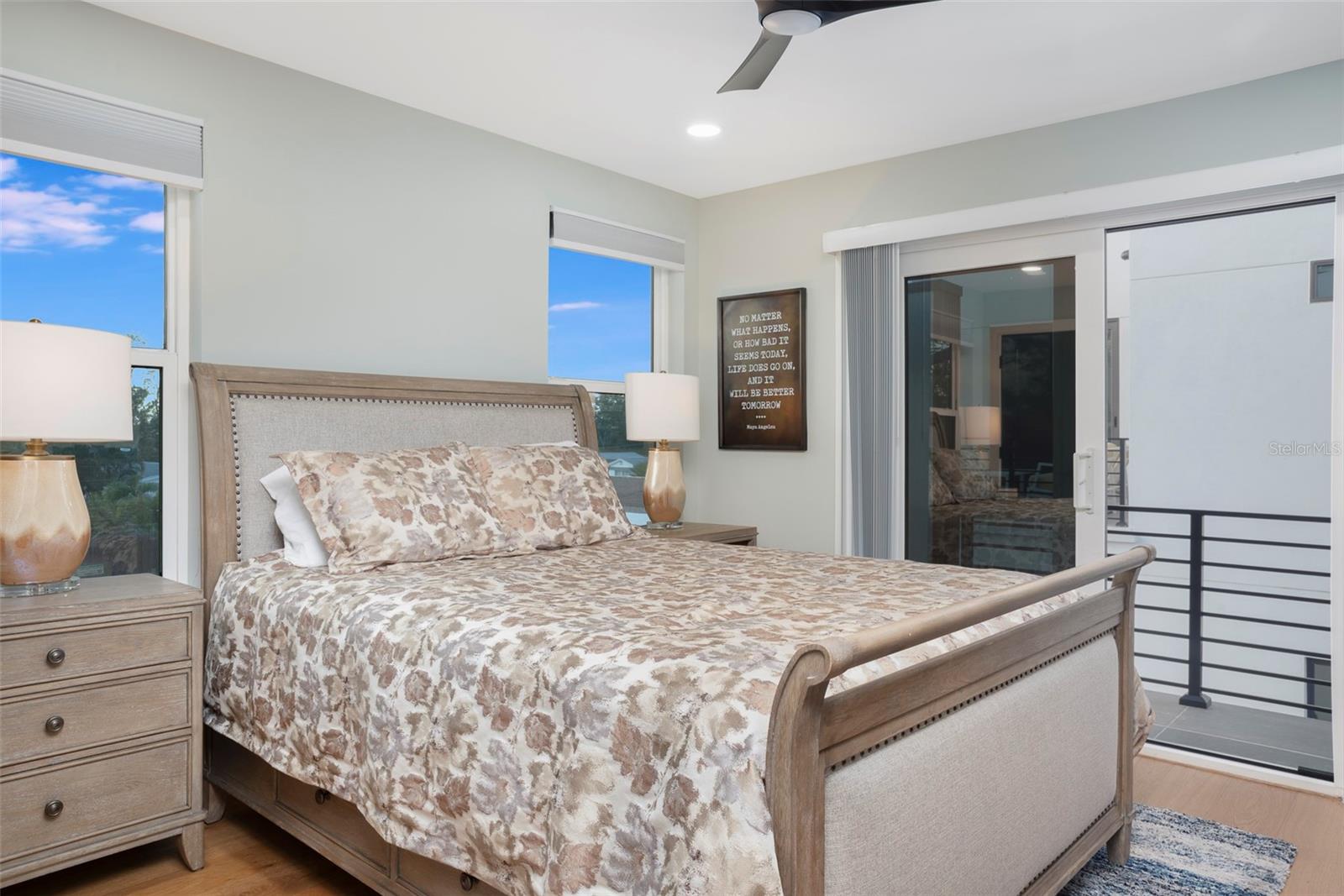 Listing photo id 45 for 4640 35th Avenue N