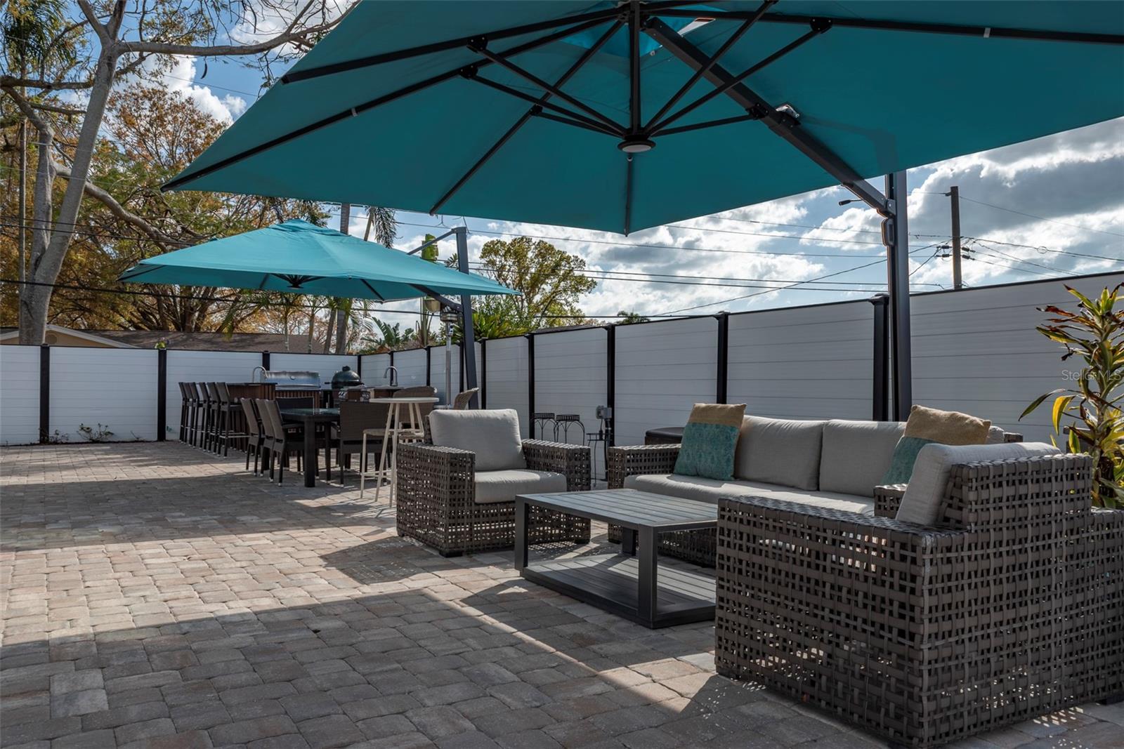 Listing photo id 50 for 4640 35th Avenue N