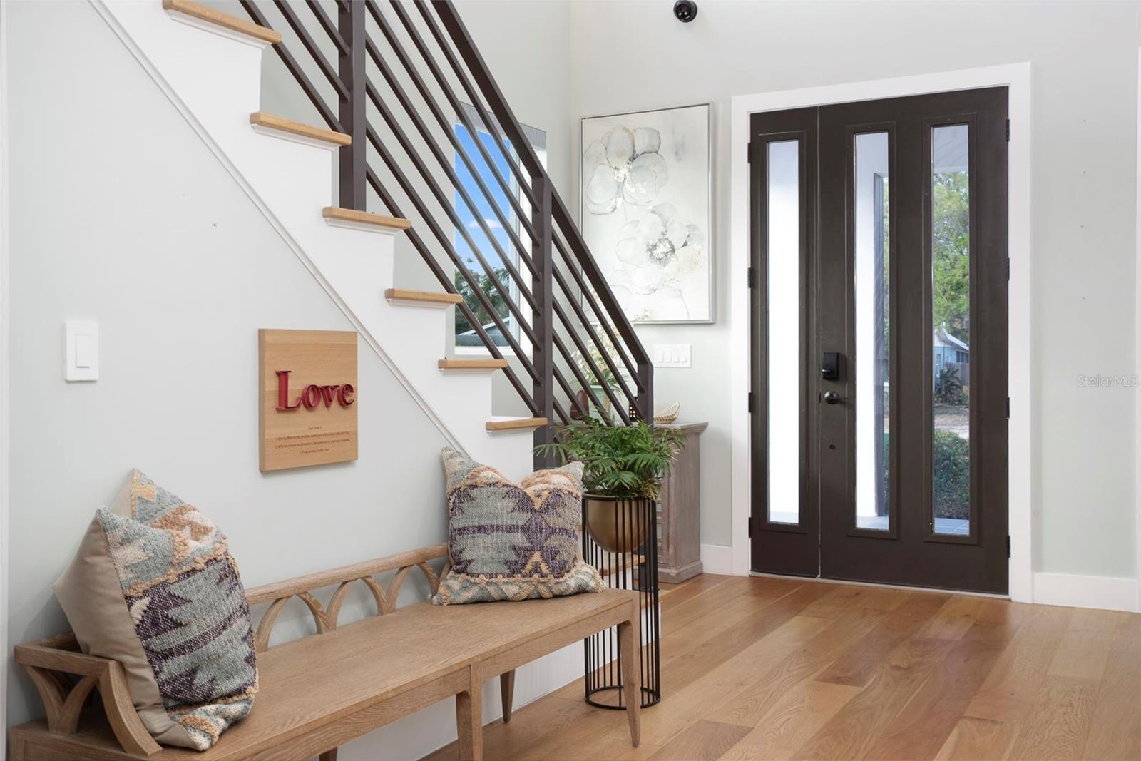 Listing photo id 4 for 4640 35th Avenue N