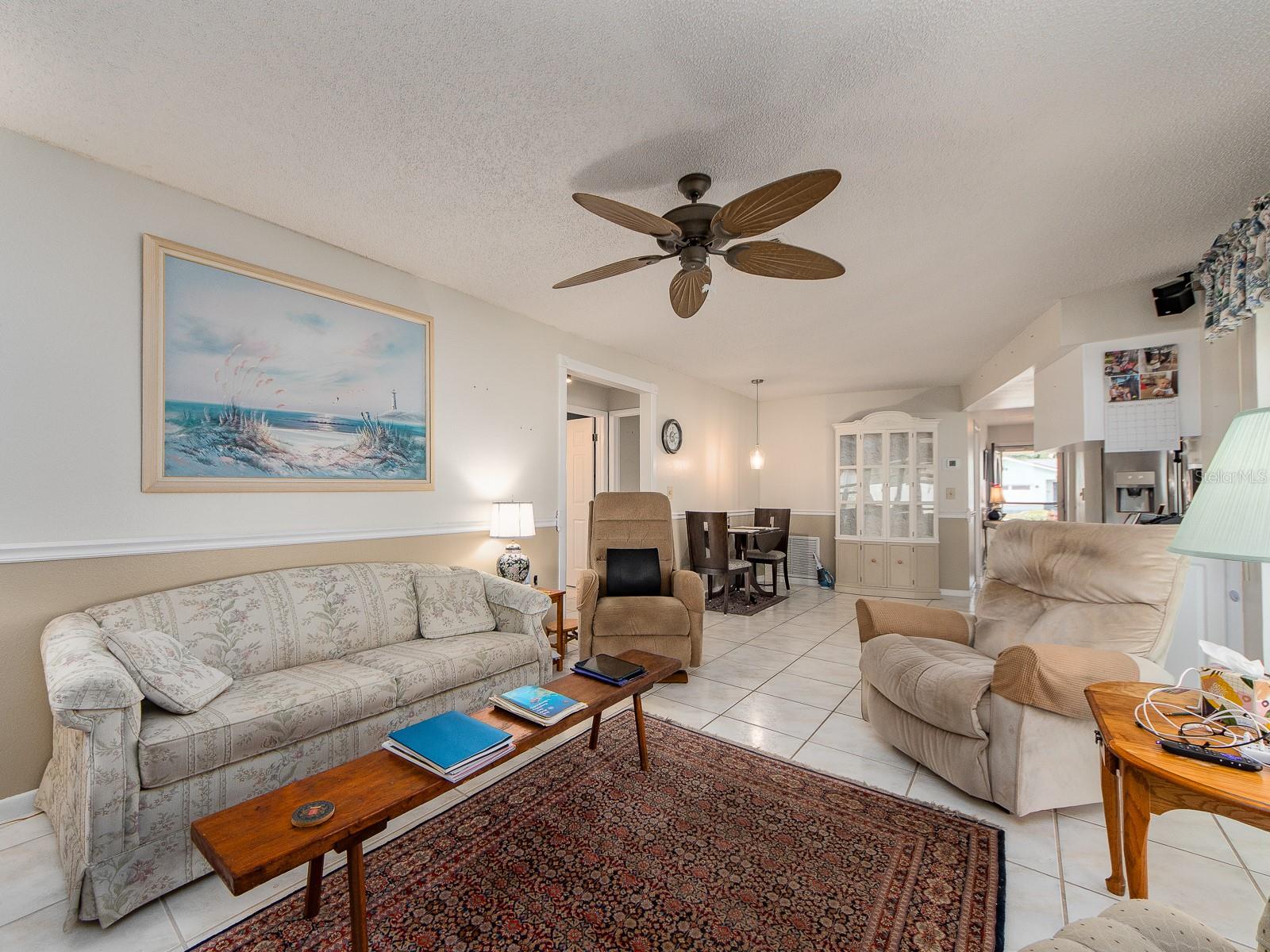 Listing photo id 14 for 14370 91st Avenue