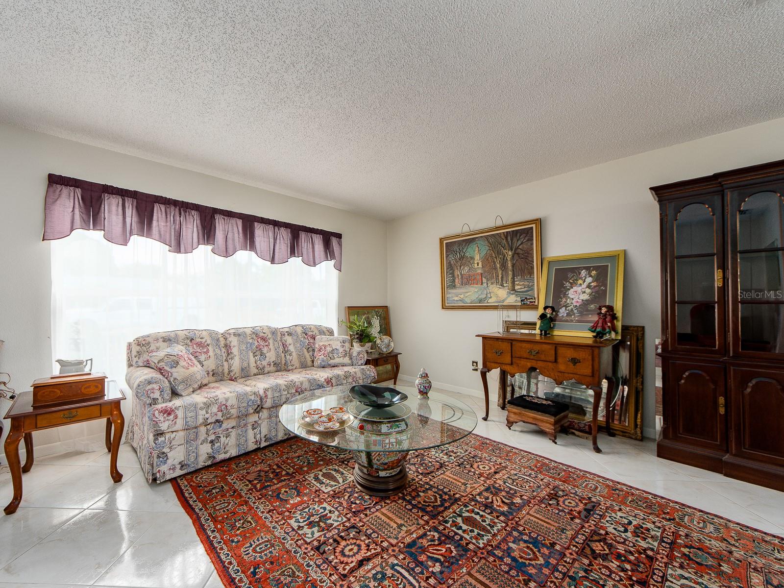 Listing photo id 5 for 14370 91st Avenue