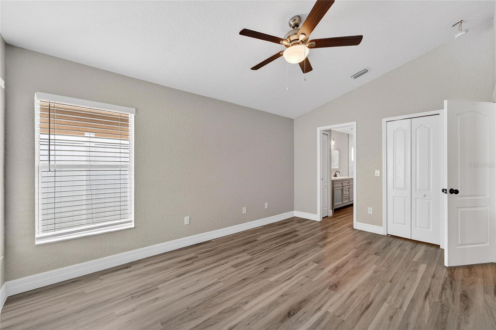 Image 24 of 64 For 523 Napa Valley Circle