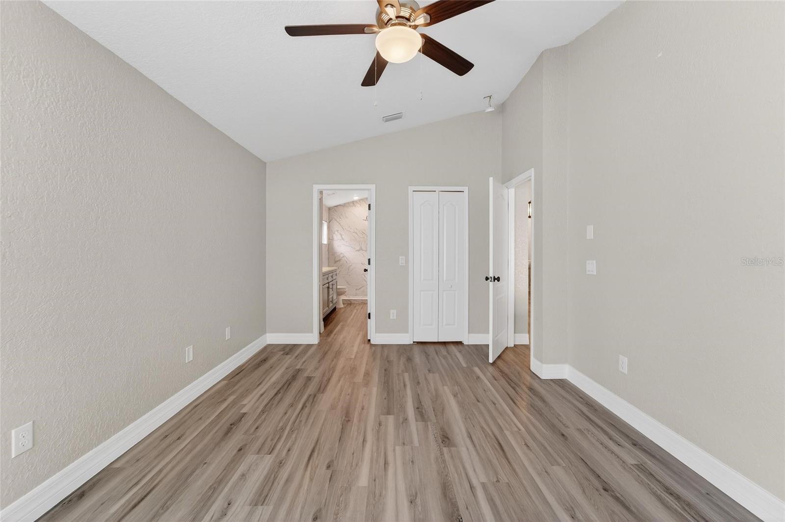 Image 25 of 64 For 523 Napa Valley Circle