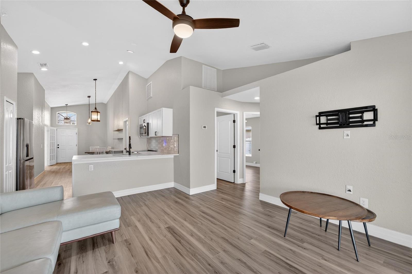 Image 4 of 64 For 523 Napa Valley Circle