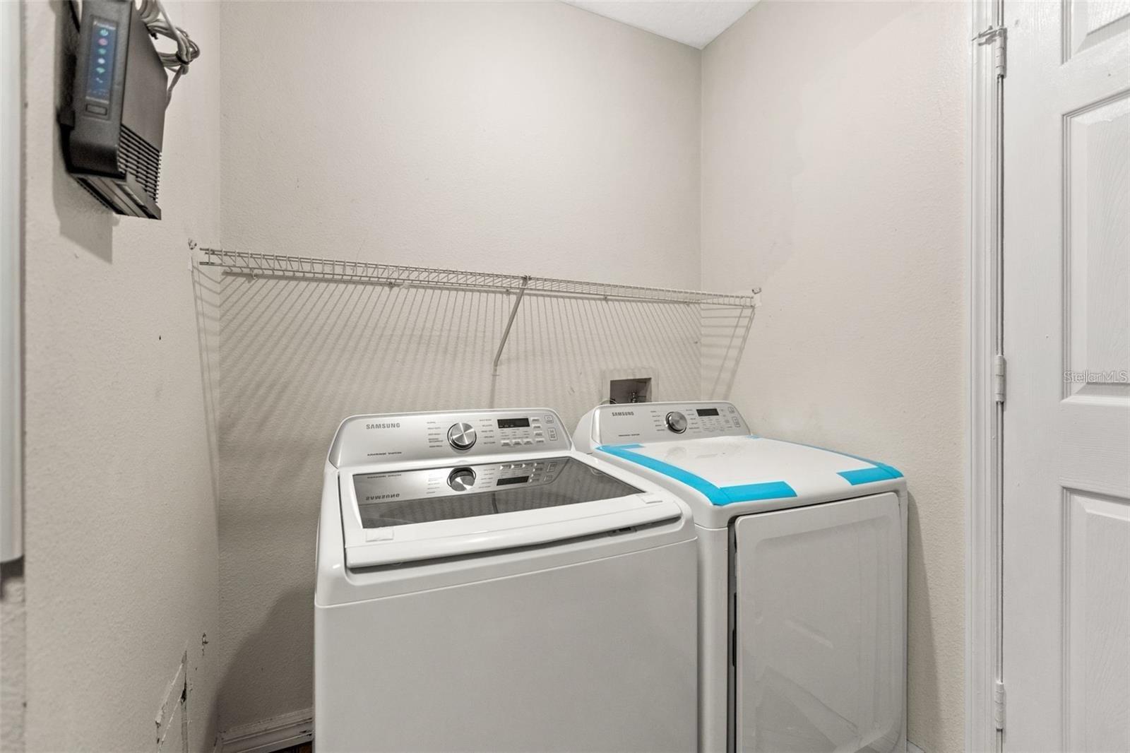 Listing photo id 9 for 5102 Macdill Avenue