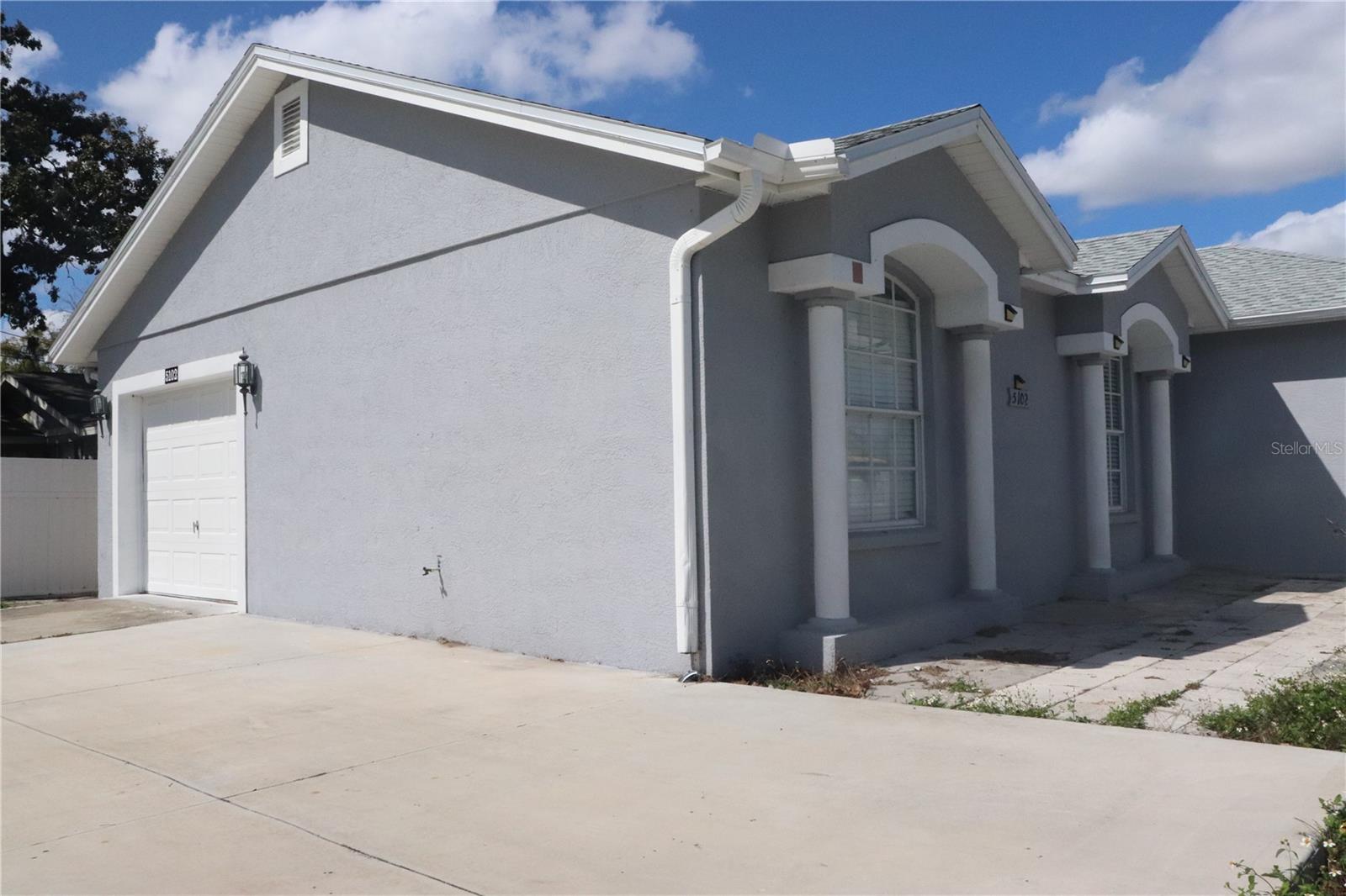 Listing photo id 0 for 5102 Macdill Avenue