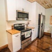 Listing photo id 15 for 2703 9th Street