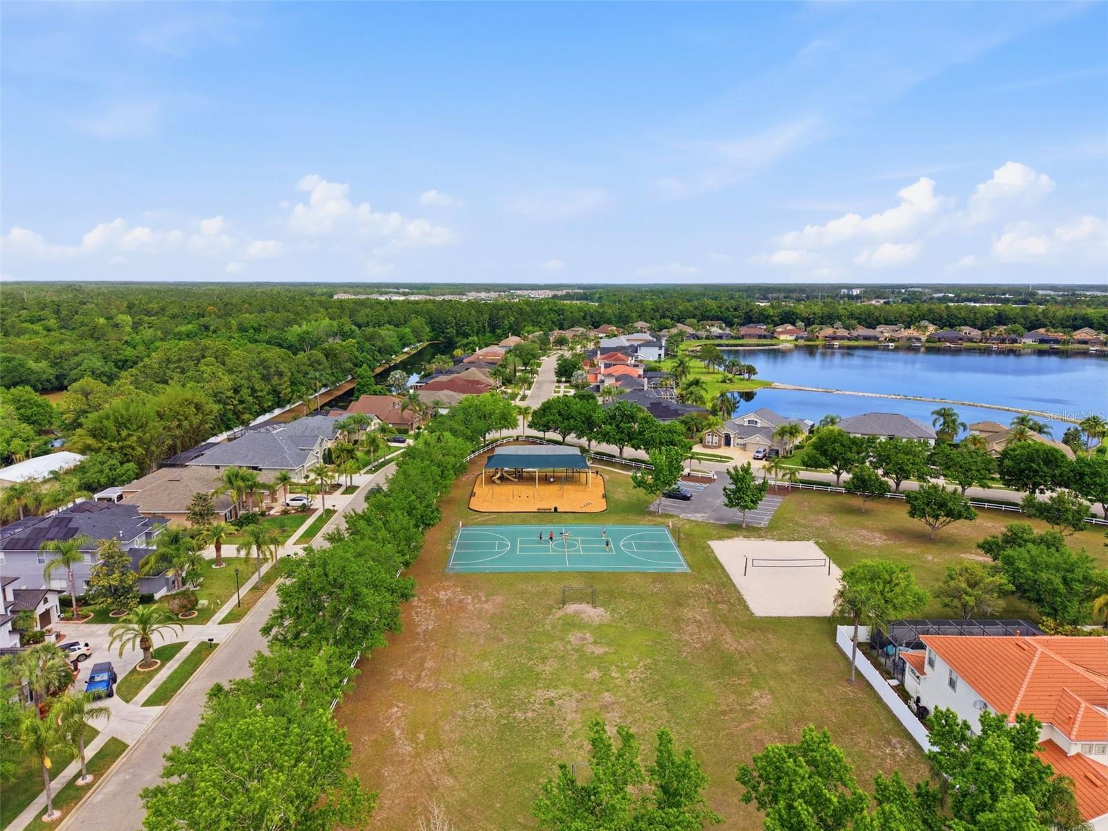 Image 32 of 39 For 16810 Taylow Way