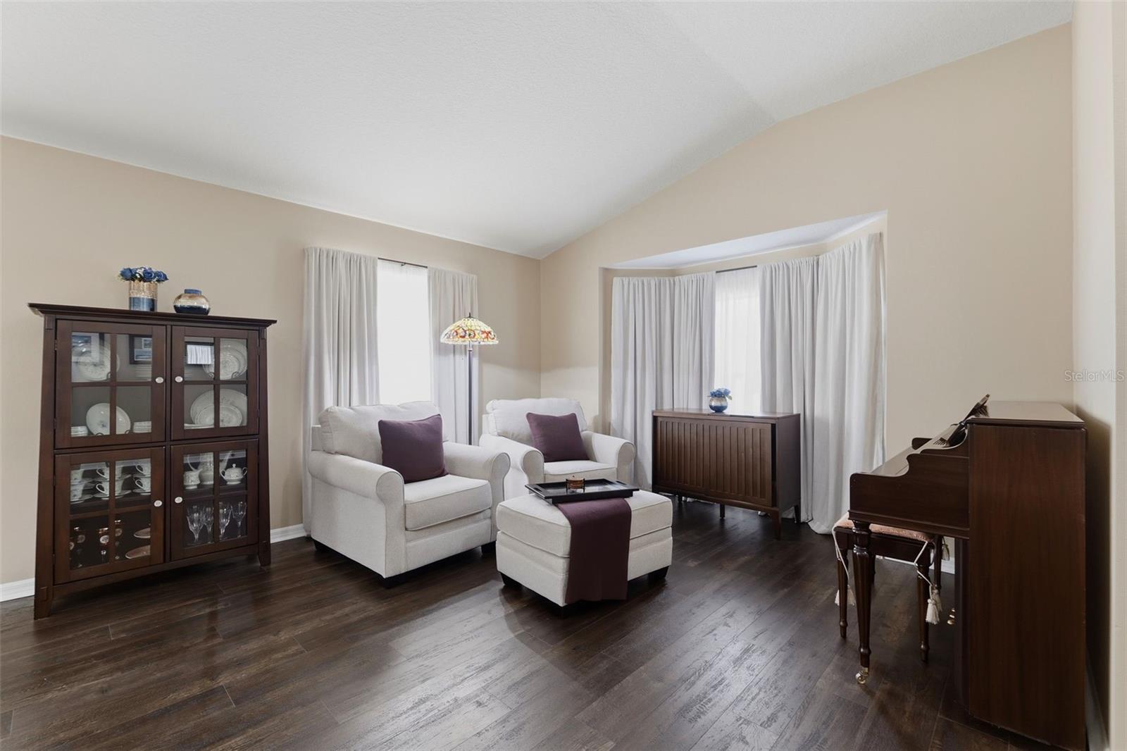 Image 5 of 39 For 16810 Taylow Way