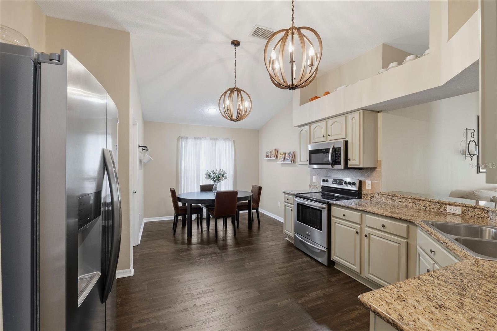 Image 9 of 39 For 16810 Taylow Way